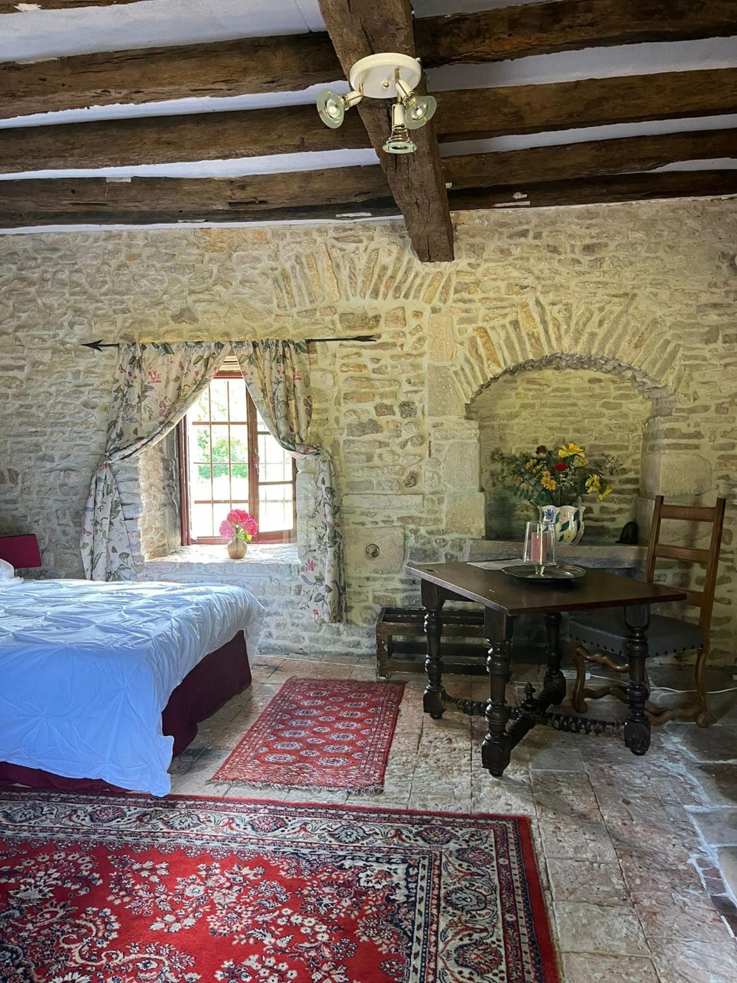 Mauvieres Chambre Dans Tour Du 15Eme Siecle מראה חיצוני תמונה